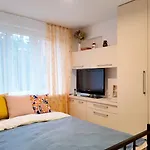 Boho Apartment, Salezego 6 דירה